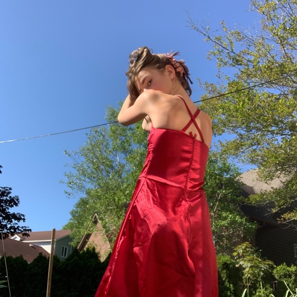 Red grad/summer dress! - Picture 2 of 2